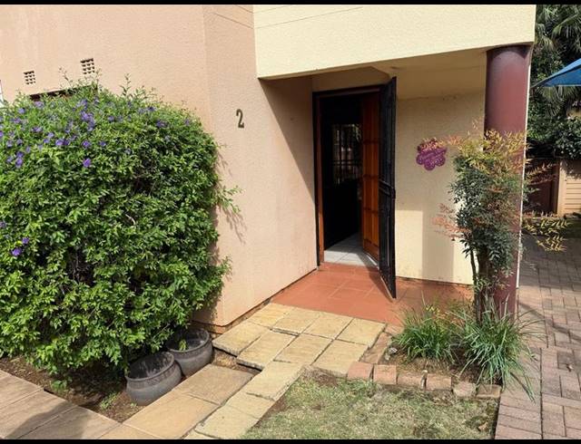 3 BEDROOM TOWNHOUSE FOR SALE IN LIEFDE EN VREDE